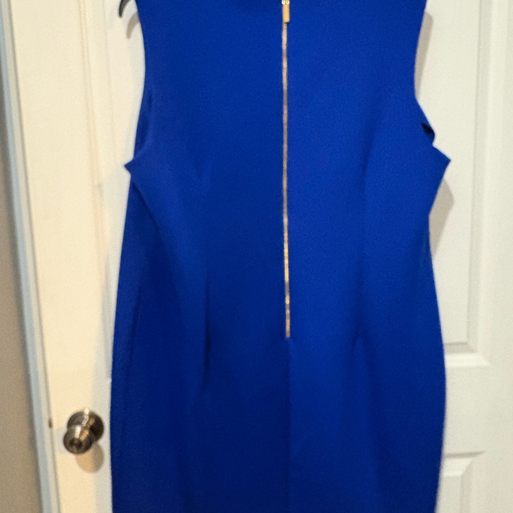 Blue Sleeveless Dress - Picture 2 of 3